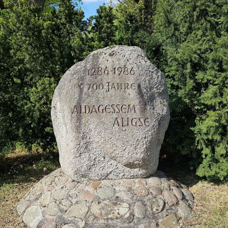 Gedenkstein Aligse 700 Jahre