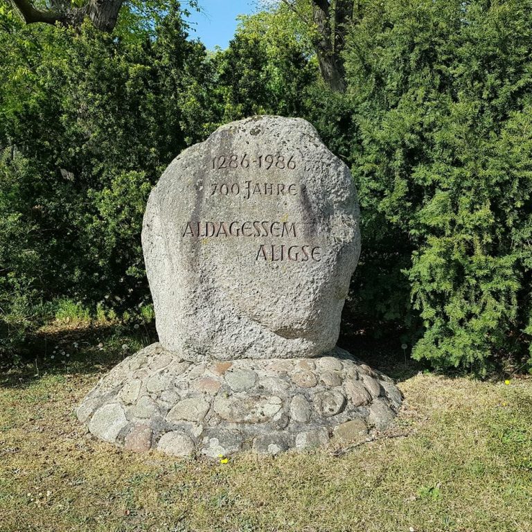 Gedenkstein Aligse 700 Jahre